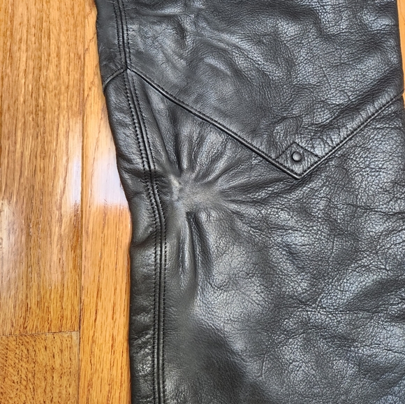 Harley Davidson Riding Chaps - Picture 8 of 17